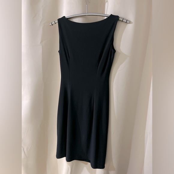 Anne Klein sleeveless black dress. Size 2. - Picture 2 of 6